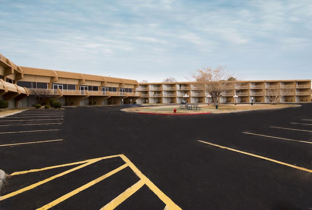 كواليتي إن فيو أوف ليك باول - بيج المنطقة الخارجية