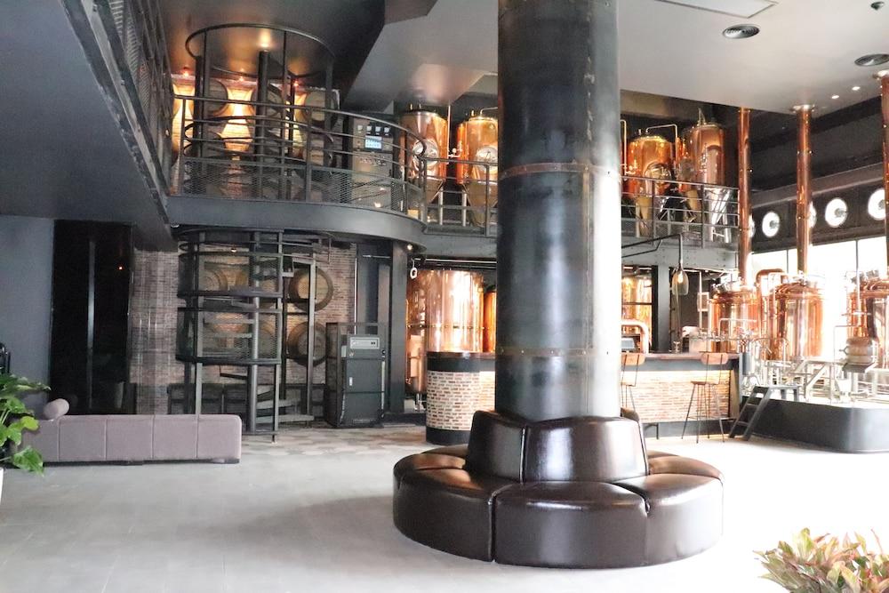 تشيك إن فنوم بين  ي ك 1 الردهة