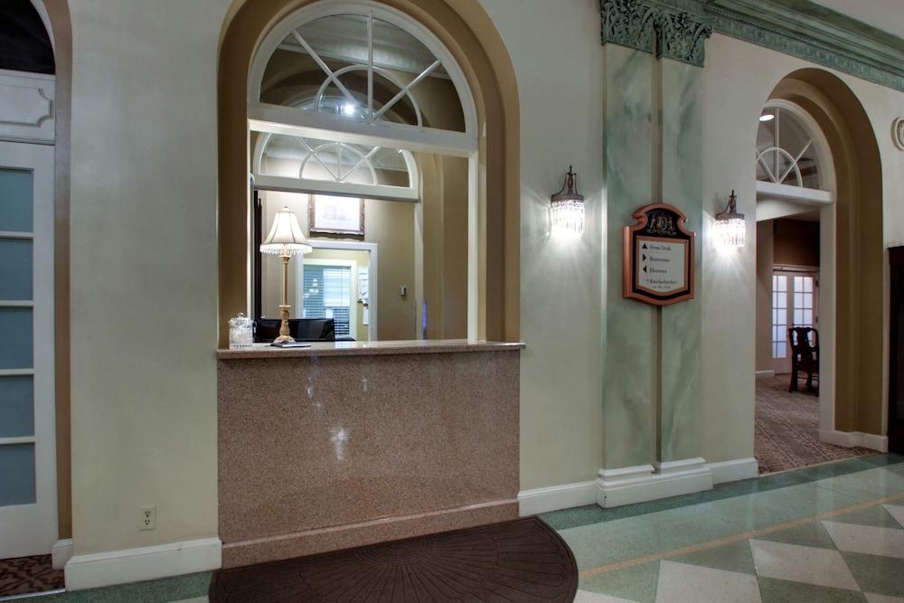 The Knickerbocker on the Lake Reception