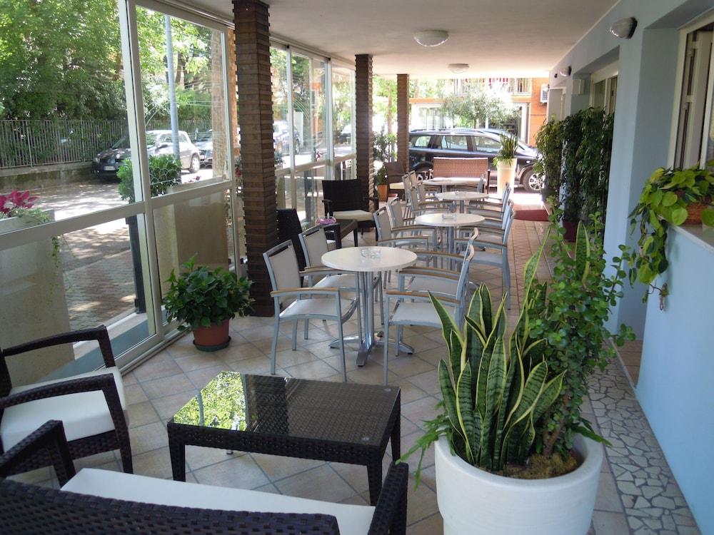 هوتل سوليديا