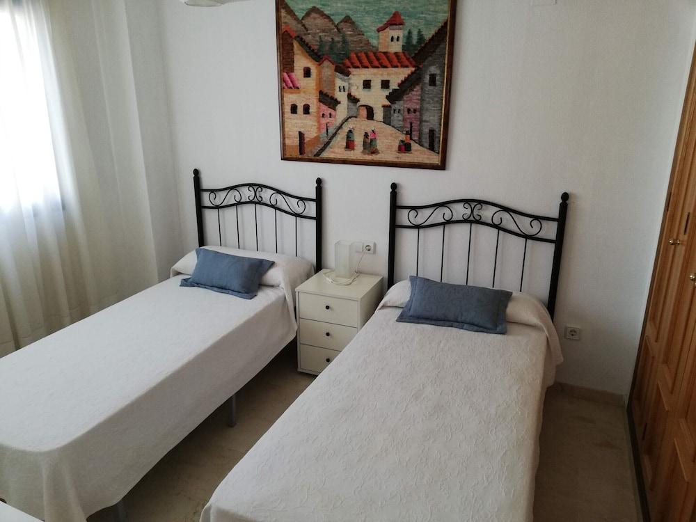Riumar Bl. B Esc. 1 1º pta C Room