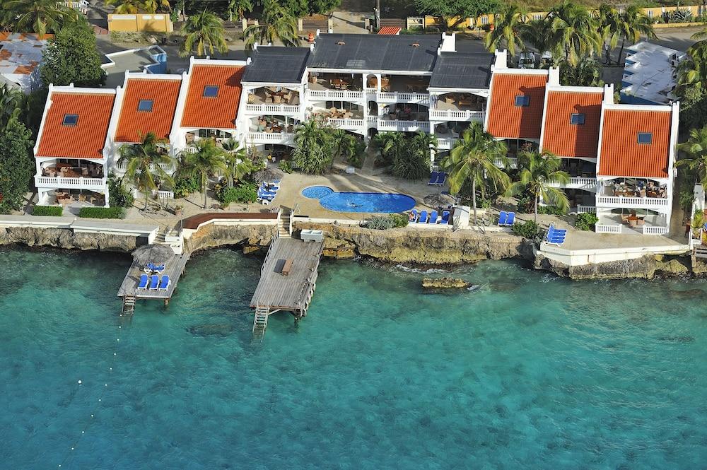 بيلمار أوشنفرونت أبارتمنتس منظر من الجو