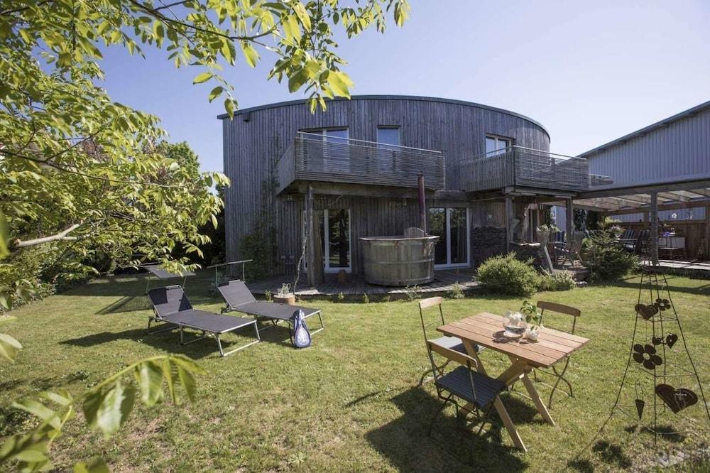 فيرينهاوس دورنشتيتن