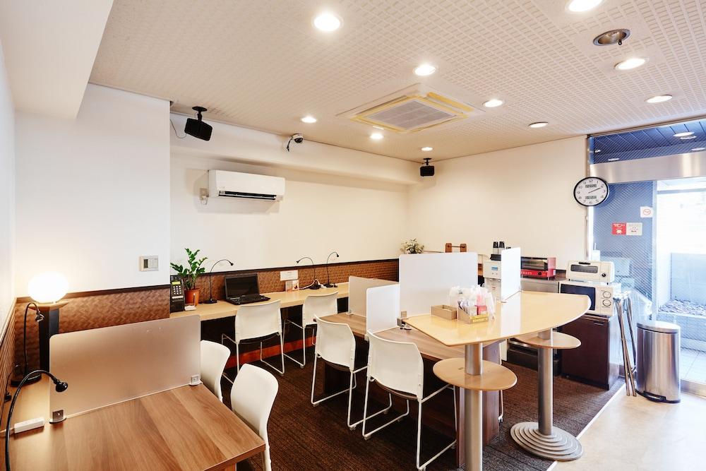 هوتل بيزنس فيلا أوموري