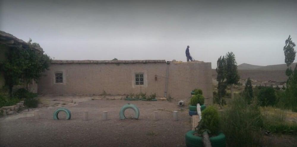 Gite D'etape Tadmrt Oukhatar Exterior