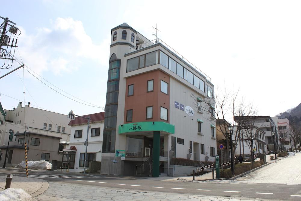 هوتل هاتشيمانزاكا