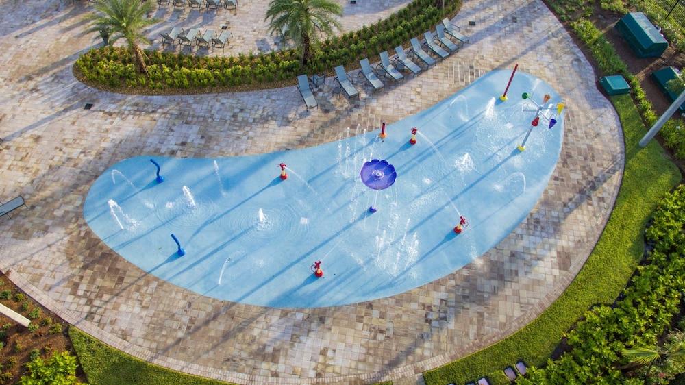 ستوري ليك - 4902 كلوك باي فيريتايل في آر حمام سباحة مكشوف