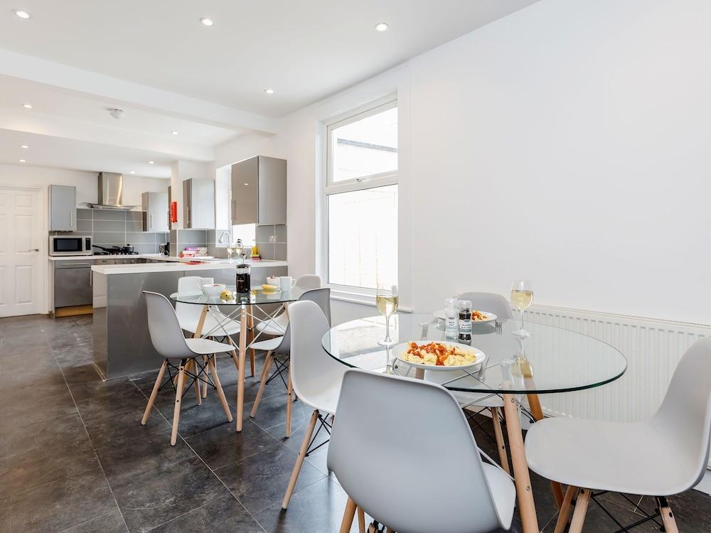 هوليداي هوم إن واتفورد نير وارنر بروس هاري بوتر ستوديو