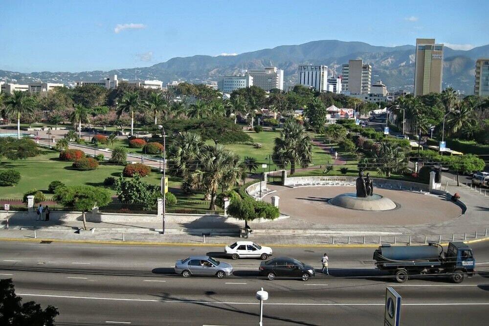 نيو كينجستون سي إيه جيست أبارتمنتس 1