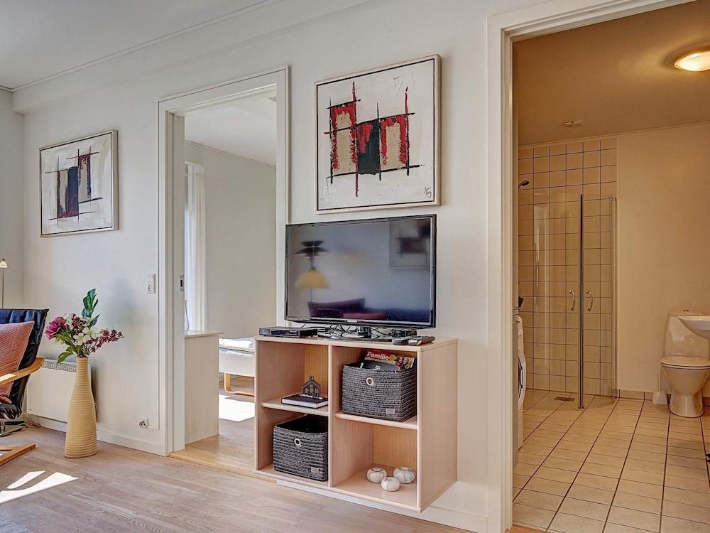 6 بيرسون هوليداي هوم إن ألينج تفاصيل الفندق من الداخل