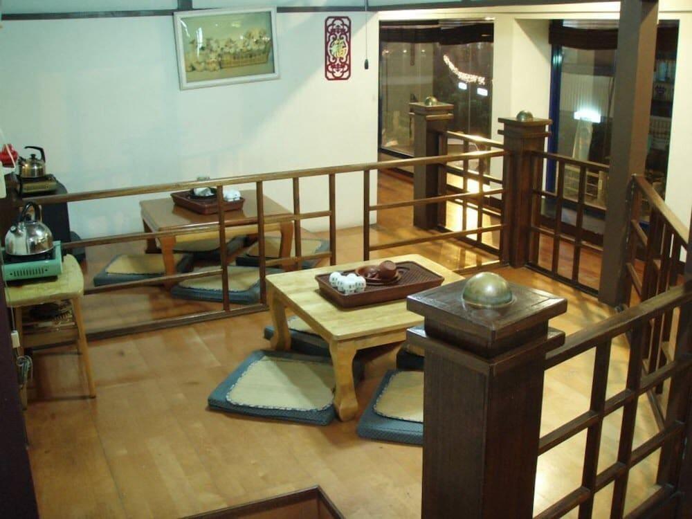 Hale Crane Volcanic Mud Hot Spring Hotel