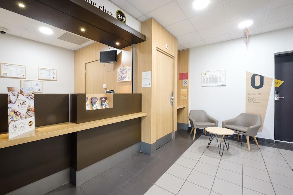 بي آند بي هوتل ليل توركوينج سنتر منطقة الاستقبال