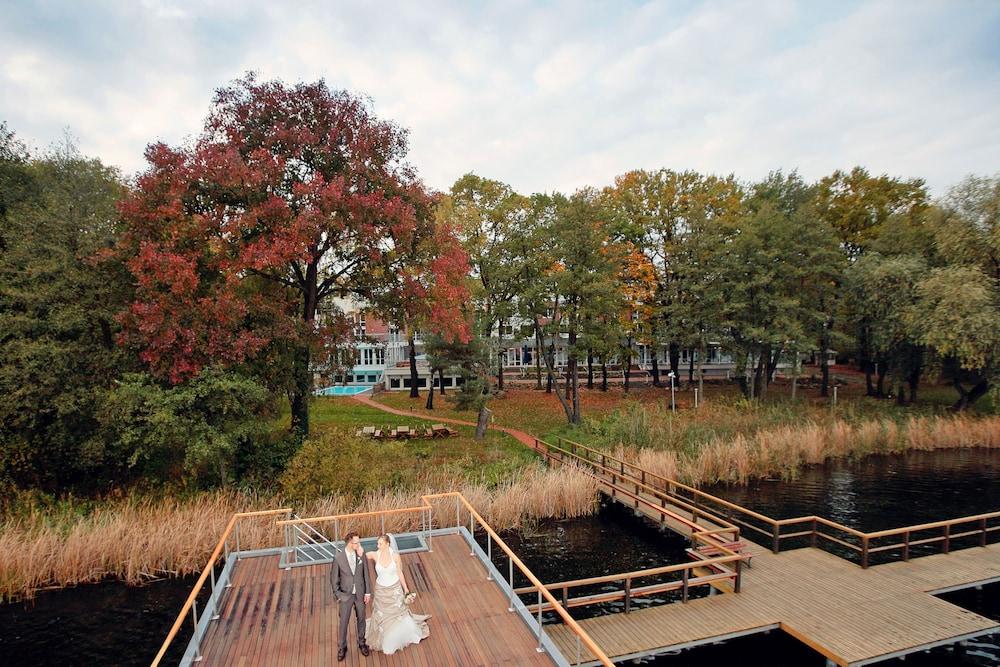 إنسيل هوتل بوتسدام - هيرمانزفيردر منظر من الجو