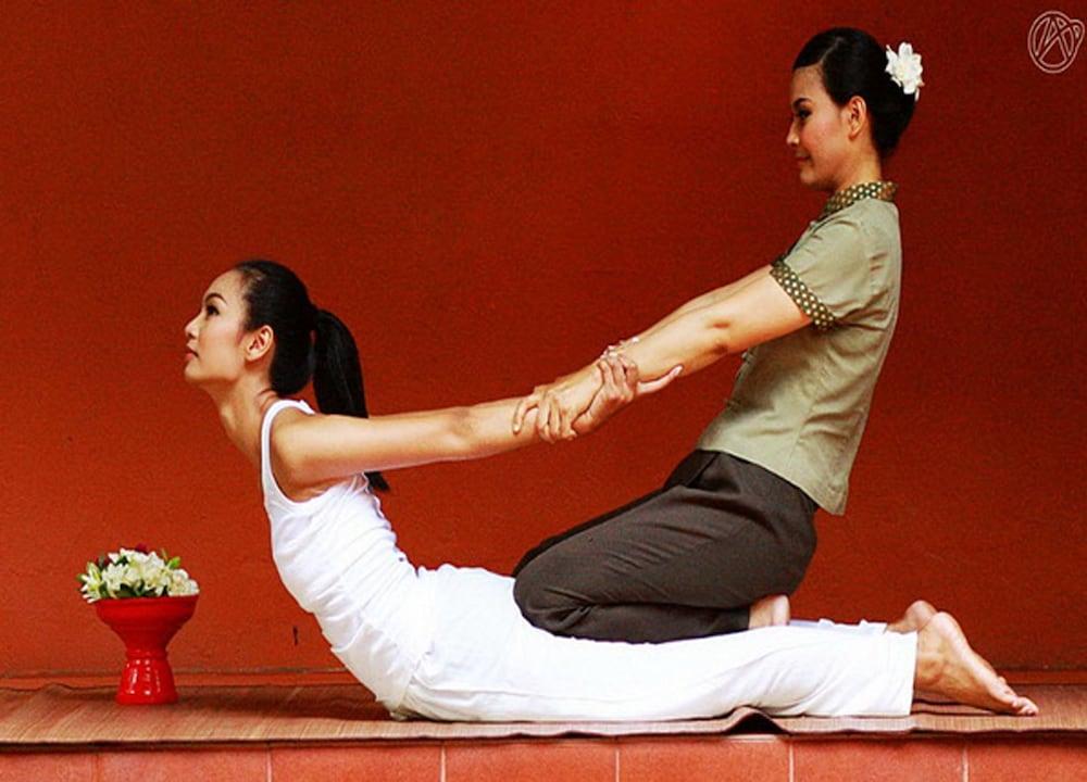 RoomQuest Golden Triangle Premium Collection Massage