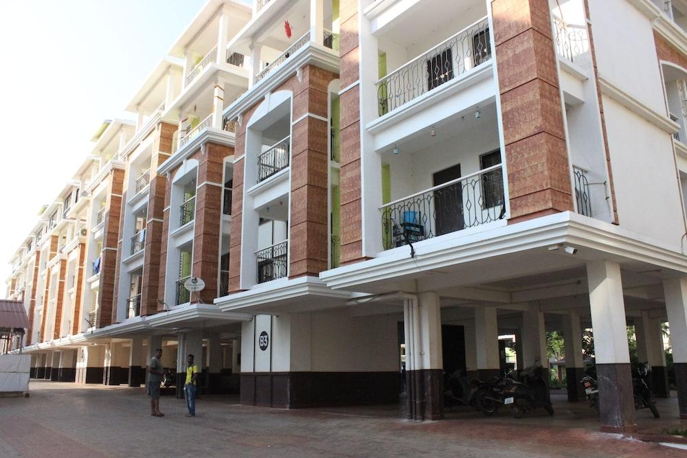 أو واي أو 6237 هوم كوزي 2 بد رومز، هول آند كاندوليم المنطقة الخارجية