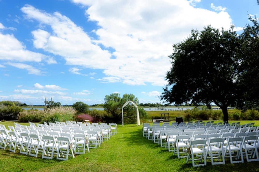 بد آند بريكفاست آت مالارد باي