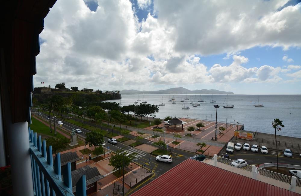 Bayfront Hotel Room