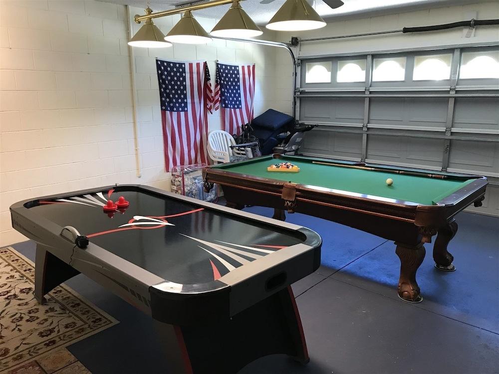 Stunning 4 Bed, 3 Bath Villa With Southwest Facing Pool and spa - 503 Game Room