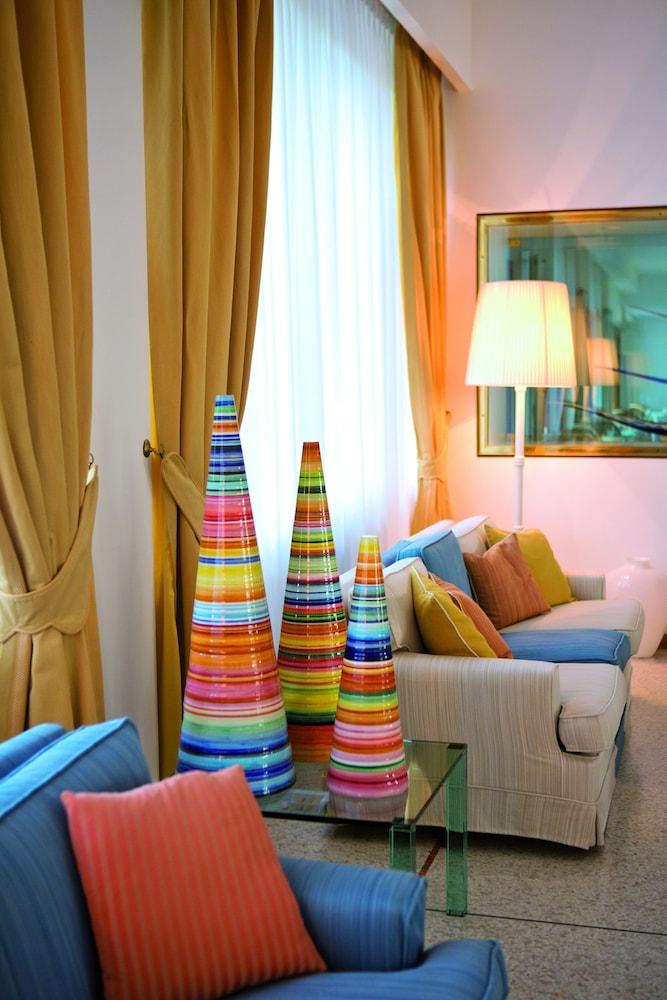 يونيون ليدو آرت آند بارك هوتل الردهة