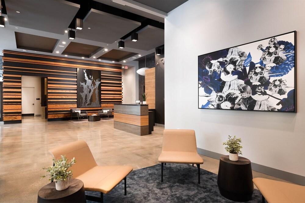 جلوبال لاكشري سويتس داون تاون بروفيدنس الردهة