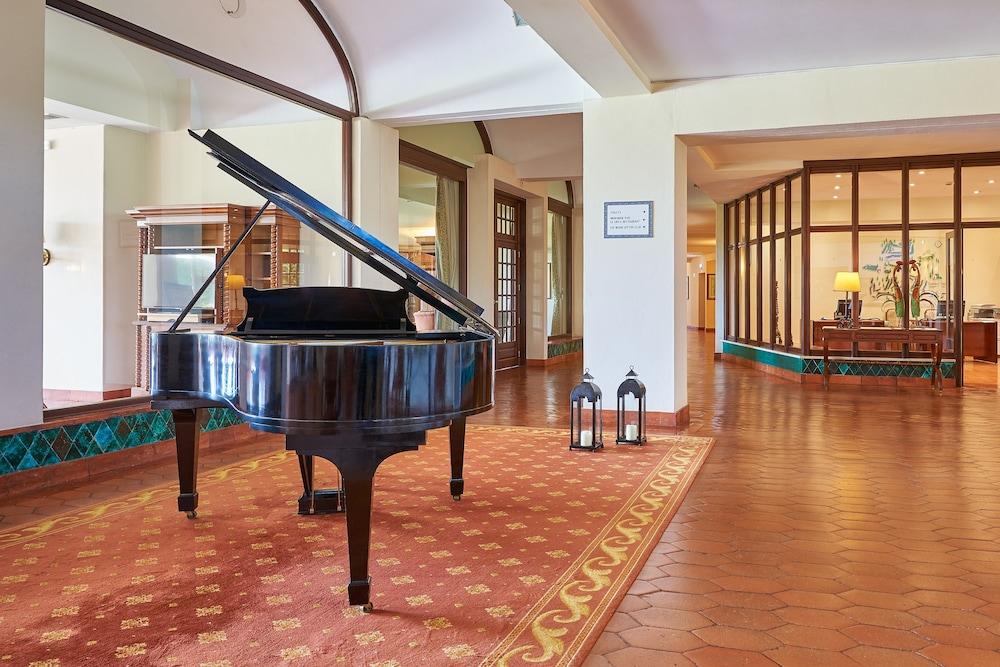 بينينا هوتل آند جولف ريزورت منطقة الانتظار في الردهة