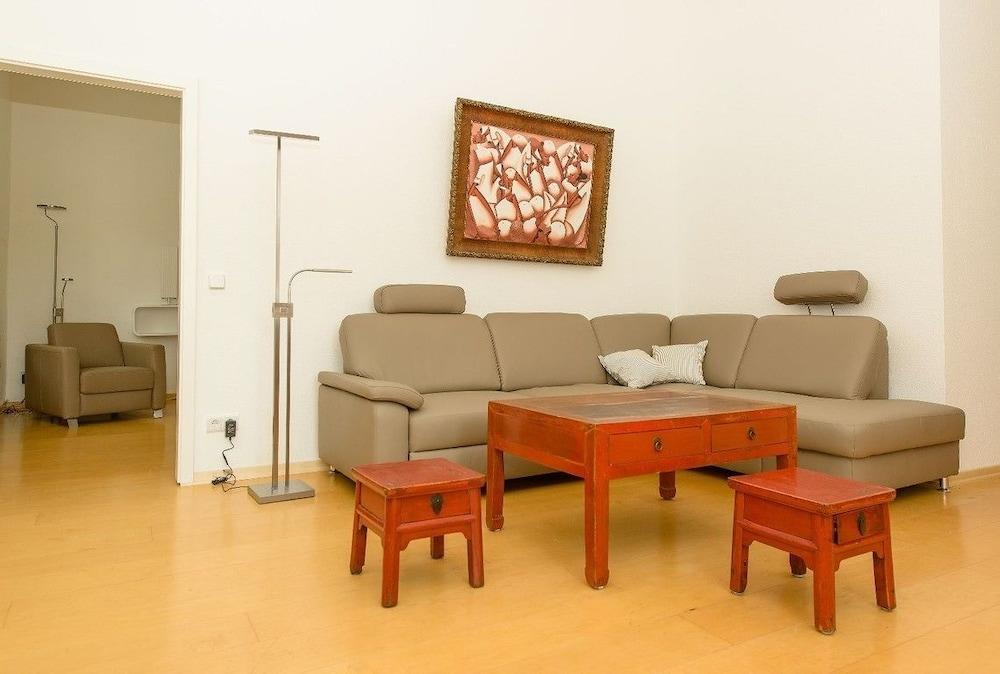 فيفو أوف دير دومينزل موليندام غرفة