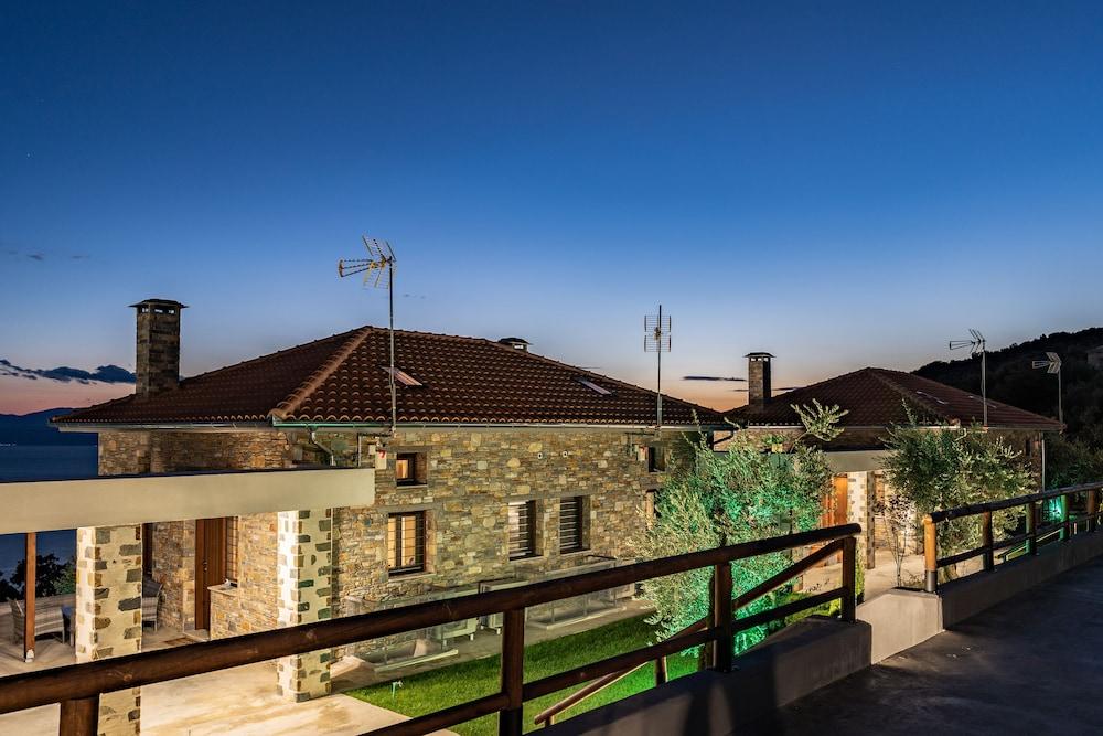 Gems of Pinakates Exterior