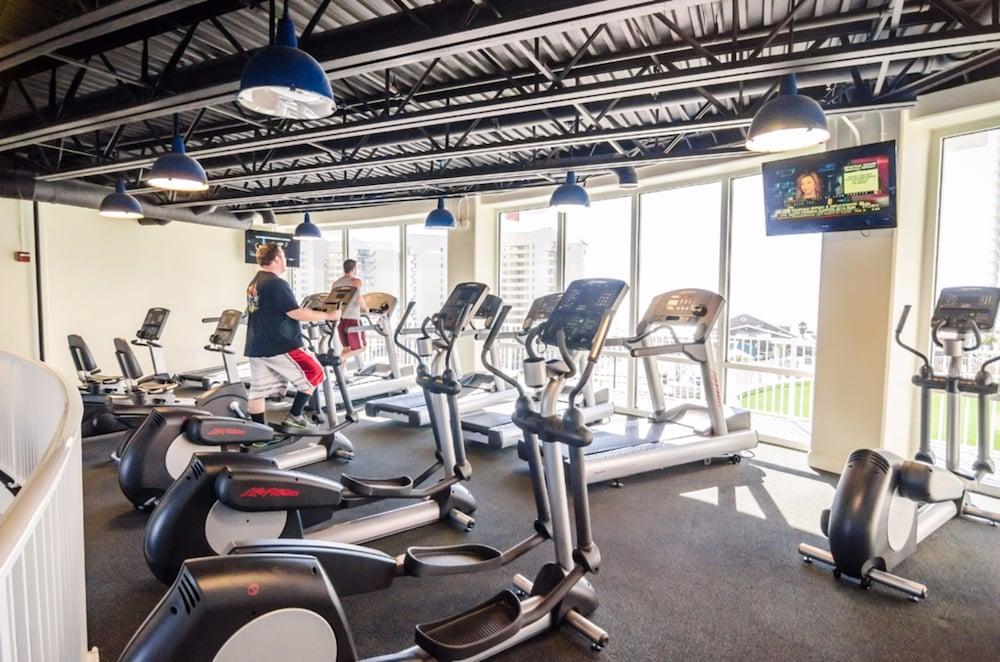 ليك تاون وارف باي رويال أمريكان بيتش جيت أوايز صالة الألعاب الرياضية