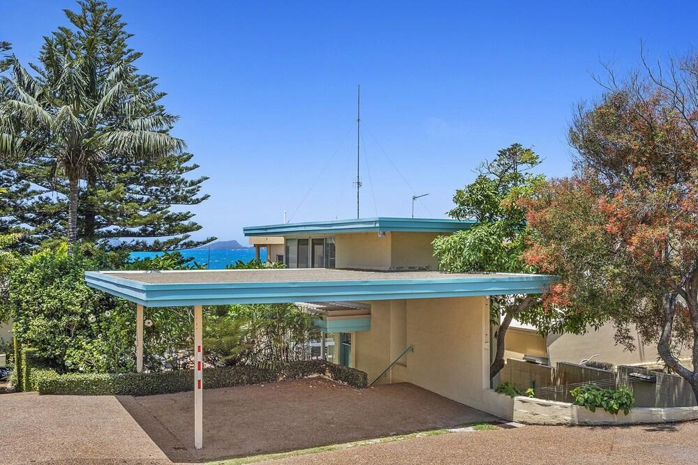 Seaview Cresent, 4 Exterior