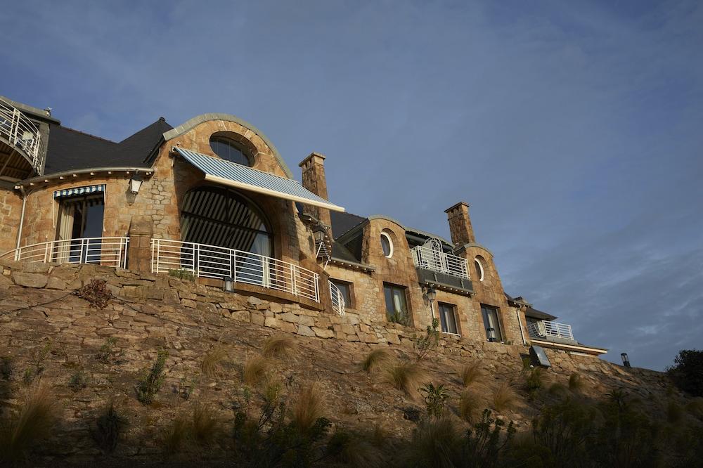 Manoir de Lan Kerellec Exterior