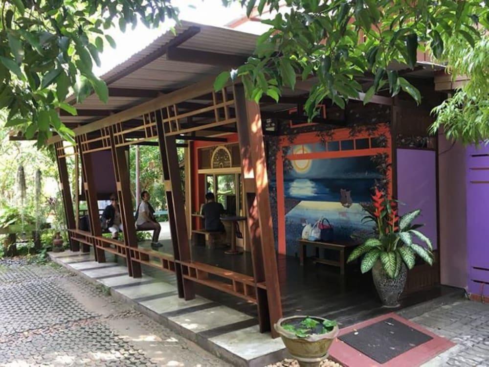 Ruan Panalee Resort Reception