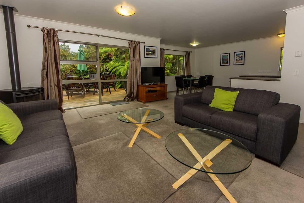 Franz Josef Treetops Interior