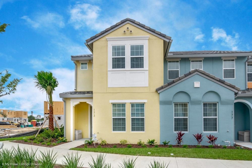 17 3ي ديماجيكال 4 بد روم 4 باث روم تاون هوم المنطقة الخارجية