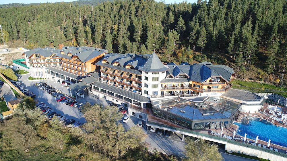 هوت سبرينجز ميديكال آند سبا هوتل منظر من الجو