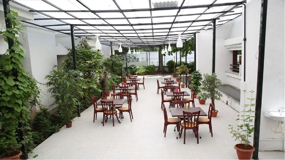 Yash Regency Restaurant