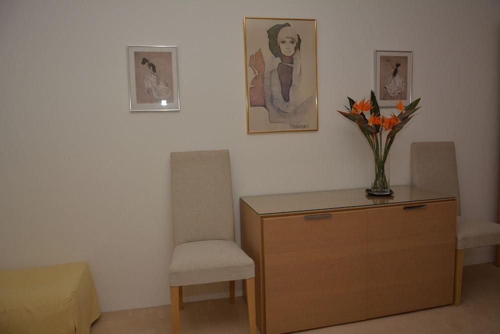 Atlantic view 1 - Apartment with ocean view & pool Interior Detail