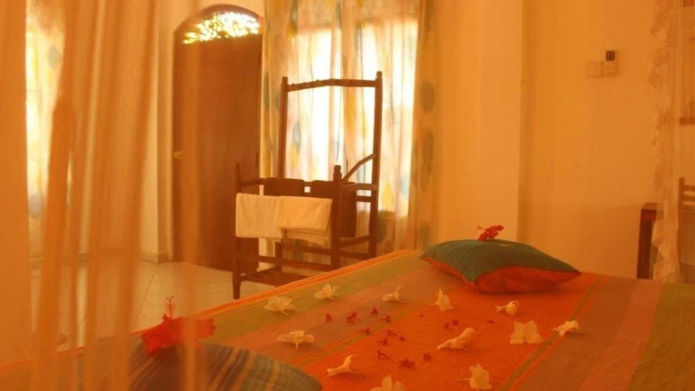 Primrose Guest house Room