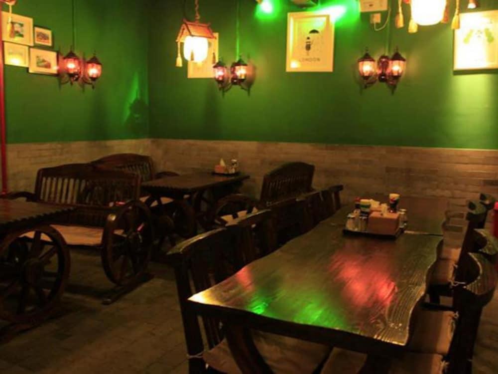 هابي دراجون آر جاي ألي هوتل داخلي