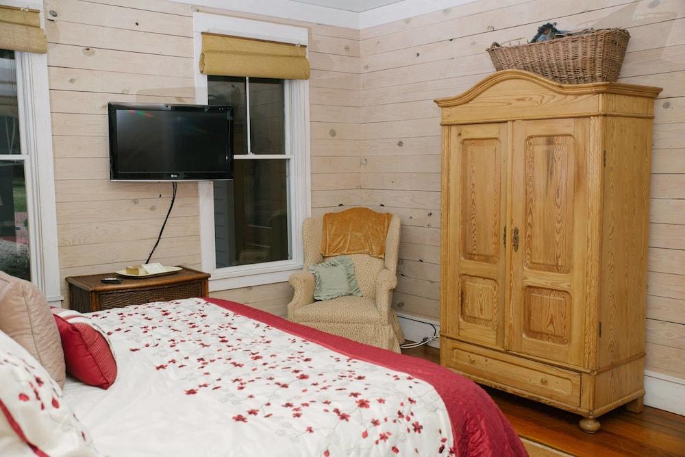 بول هاوس آند كوتيجيز غرفة