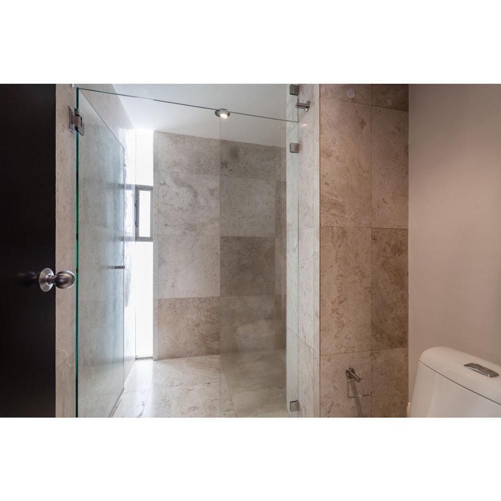 ديستينيشن كونديسا ا@تاماوليباس لوفت حمام