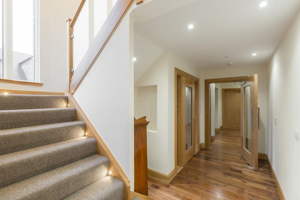 The Queens View Luxury B&B Interior