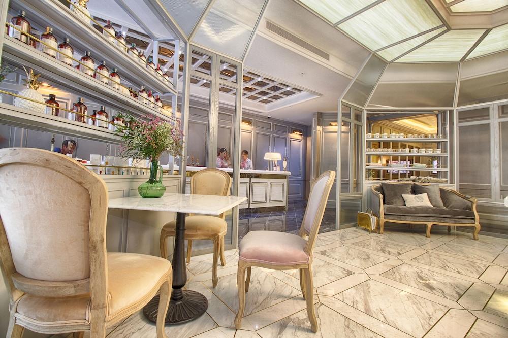 The Salil Sukhumvit 57 - Thonglor Lobby Sitting Area