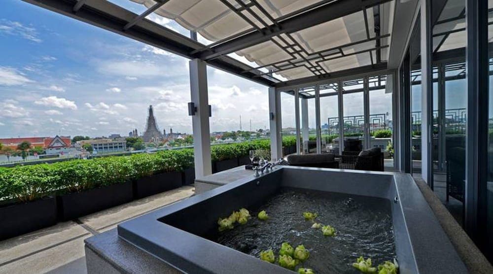 Riva Arun Bangkok Private Spa Tub