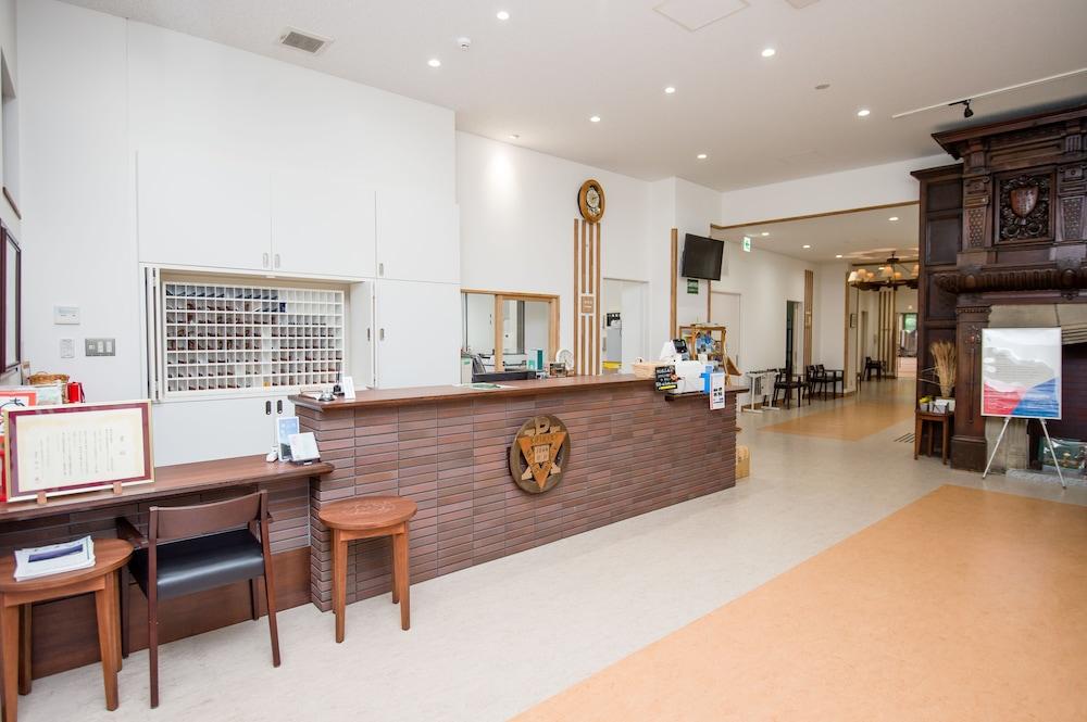 واي إم سي آيه إنترناشونال يوث سنتر توزانسو منطقة الاستقبال