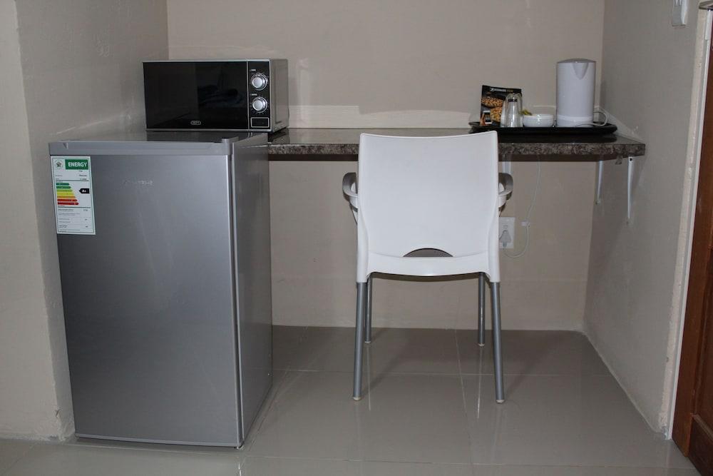 M n M Guest House in Polokwane Turfloop Room