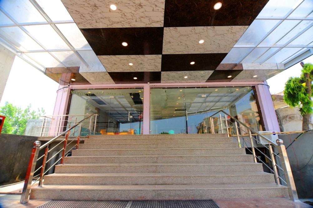 Hotel Shivaay