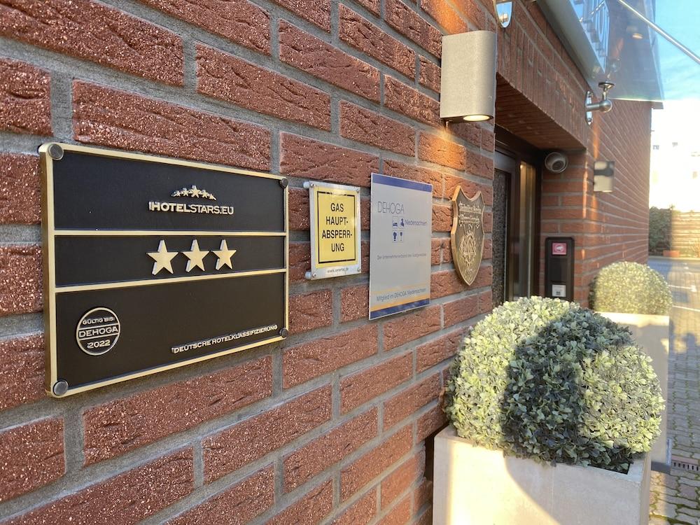 هوتل فورستنهوف جي إم بي إتش