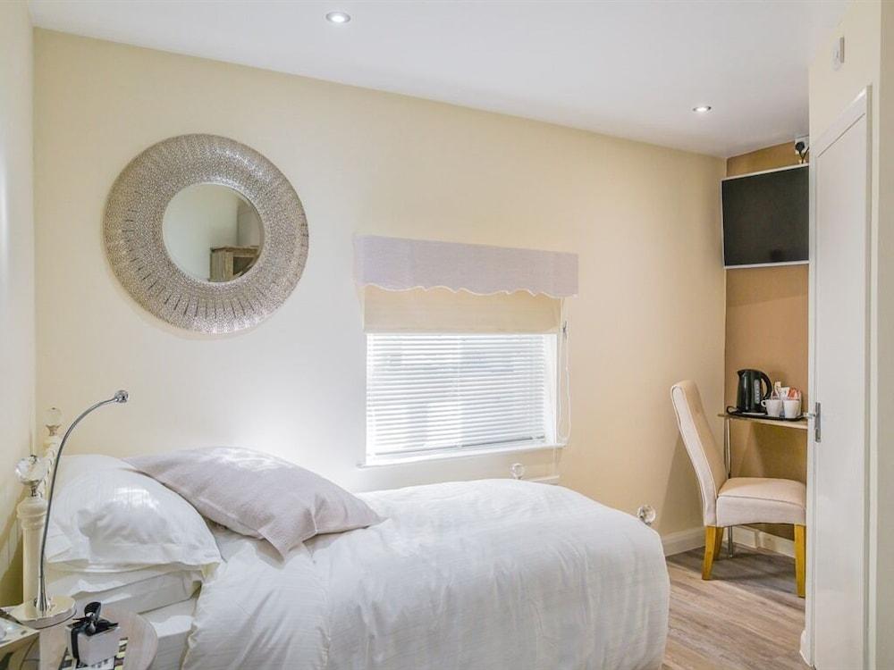 بيرلنجتون هوتل هول سيتي سنتر غرفة