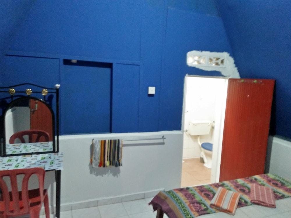 Nazri Nipah Camp Room