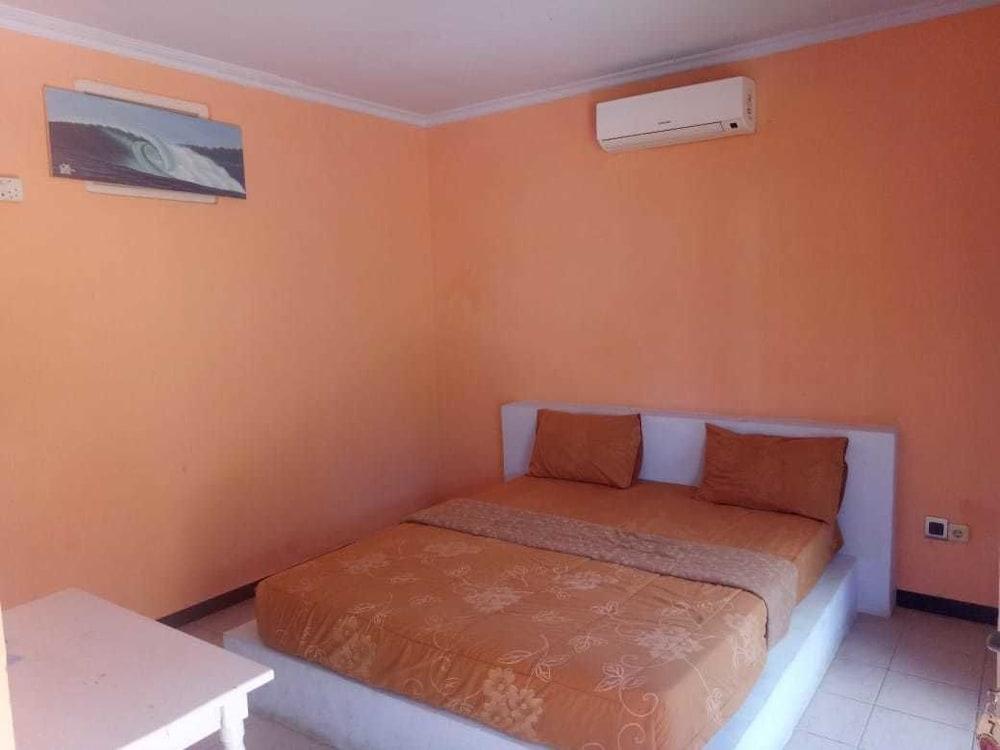 بورناما بيتش هوتل لومبوك غرفة